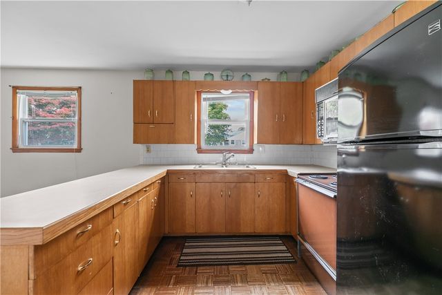 75 Montgomery Street, Tiverton, RI 02878