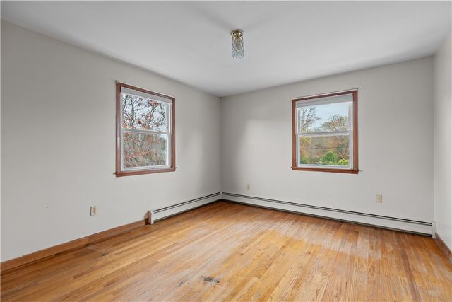 75 Montgomery Street, Tiverton, RI 02878