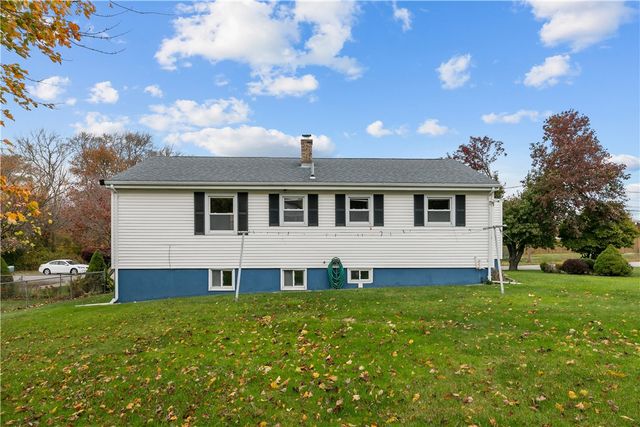 75 Montgomery Street, Tiverton, RI 02878