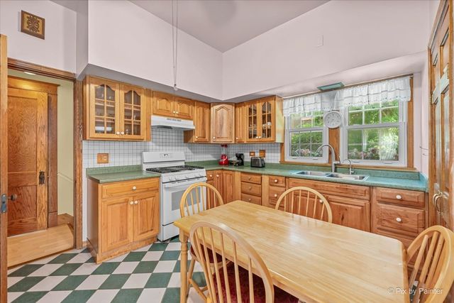 256 N Raynor Avenue, Joliet, IL 60435