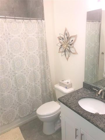 7740 34TH AVENUE W 203, Bradenton, FL 34209