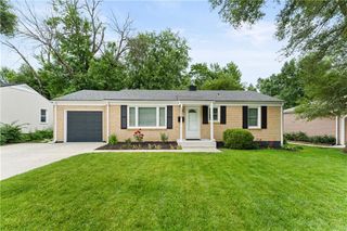 7339 Nall Avenue, Prairie Village, KS 66208