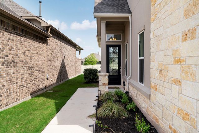 829 Faith DR, Liberty Hill, TX 78642