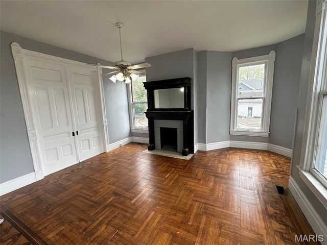 821 Alby Street, Alton, IL 62002
