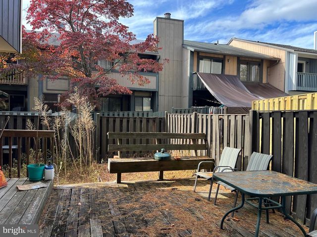 18457 STONE HOLLOW DR, Germantown, MD 20874