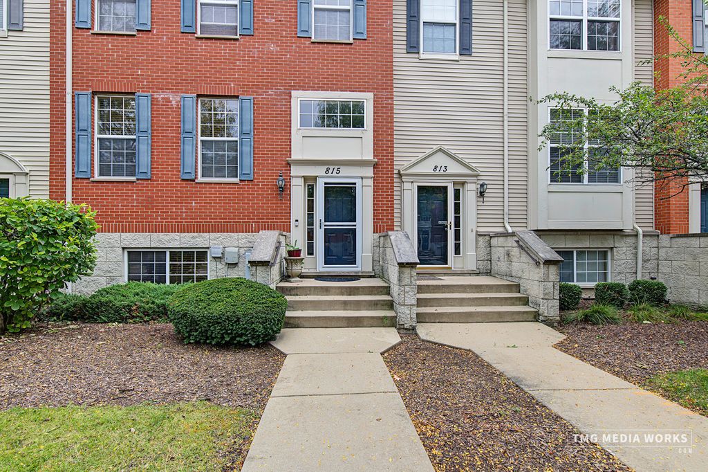 815 Lewisburg Lane, Aurora, IL 60504 — photo 3