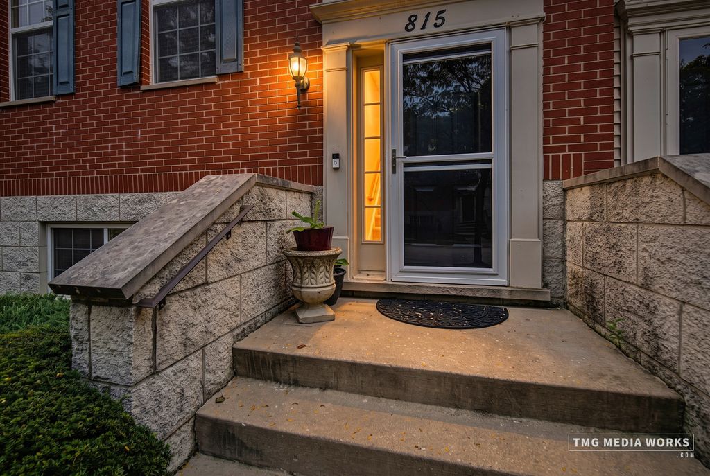815 Lewisburg Lane, Aurora, IL 60504 — photo 5