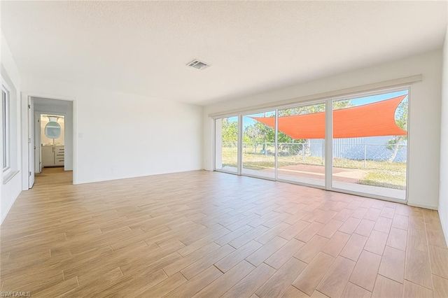 1458 Alwynne DR N, Lehigh Acres, FL 33936