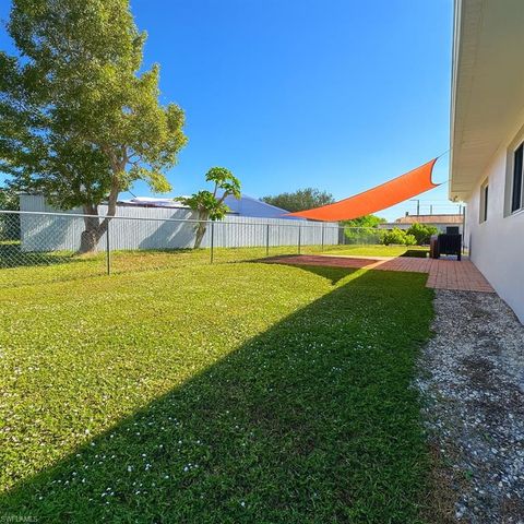 1458 Alwynne DR N, Lehigh Acres, FL 33936