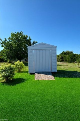 1458 Alwynne DR N, Lehigh Acres, FL 33936