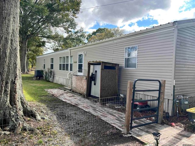 11710 Parkland Dr, Port Allen, LA 70767