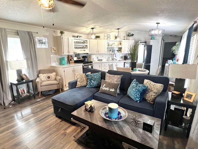 11710 Parkland Dr, Port Allen, LA 70767