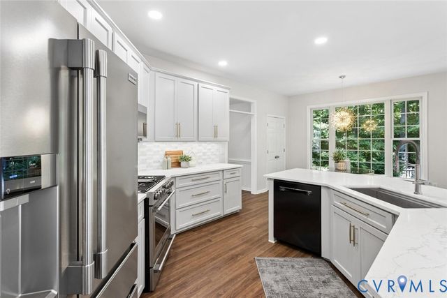 11106 Jimmy Ridge Dr, Chesterfield, VA 23236