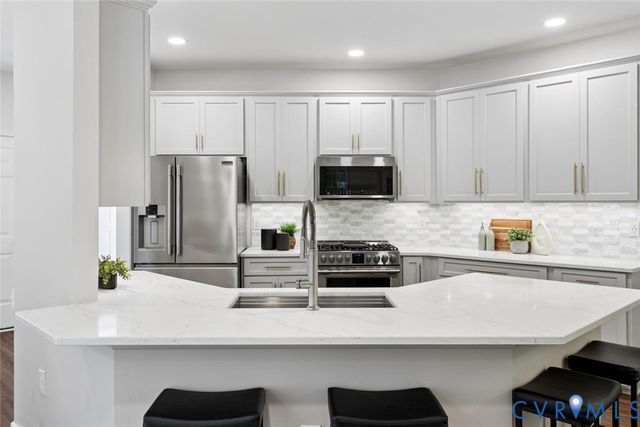 11106 Jimmy Ridge Dr, Chesterfield, VA 23236