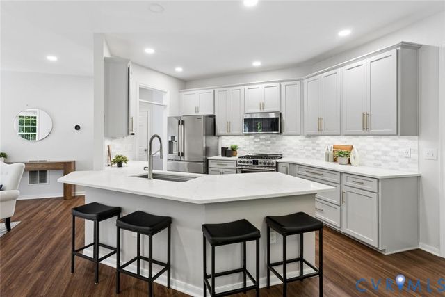11106 Jimmy Ridge Dr, Chesterfield, VA 23236