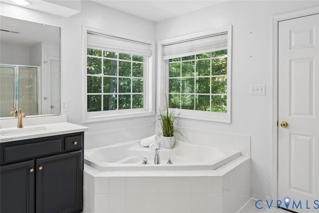 11106 Jimmy Ridge Dr, Chesterfield, VA 23236
