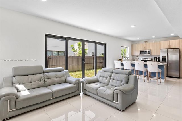 1171 NW 2nd Ter, Florida City, FL 33034