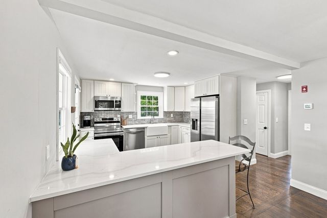 212 Pleasant, Millis, MA 02054