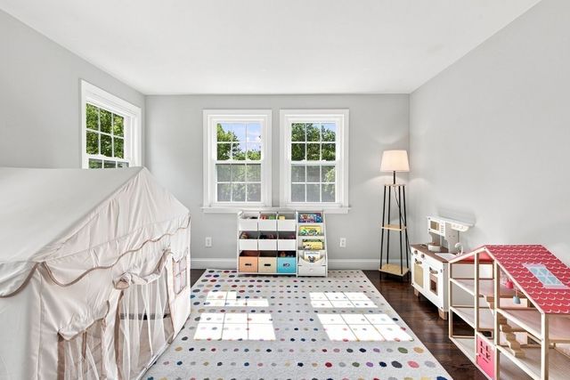 212 Pleasant, Millis, MA 02054