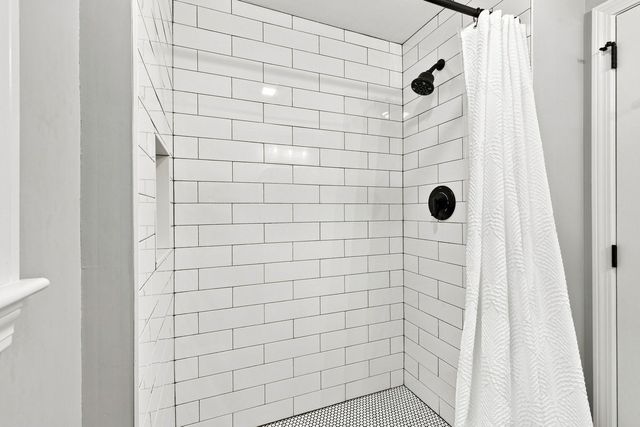 212 Pleasant, Millis, MA 02054