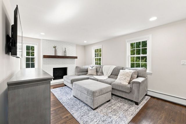 212 Pleasant, Millis, MA 02054