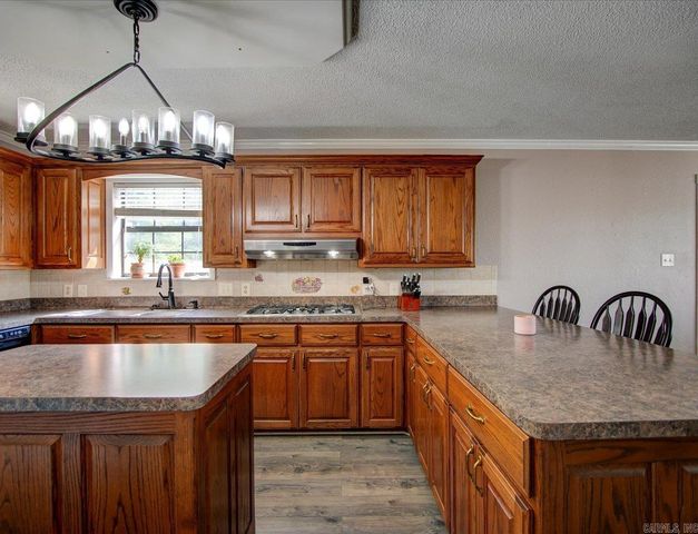 127 Carnation Place, Hot Springs, AR 71913