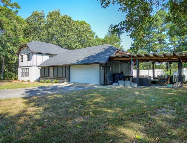 127 Carnation Place, Hot Springs, AR 71913