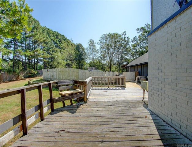 127 Carnation Place, Hot Springs, AR 71913