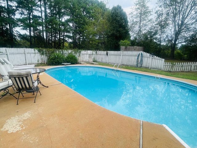 127 Carnation Place, Hot Springs, AR 71913