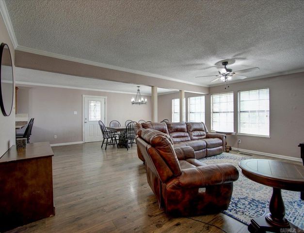 127 Carnation Place, Hot Springs, AR 71913