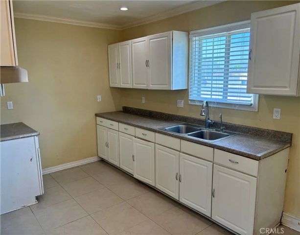 5580 Noble Street, Riverside, CA 92503