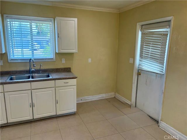 5580 Noble Street, Riverside, CA 92503