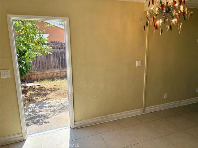 5580 Noble Street, Riverside, CA 92503