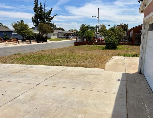 5580 Noble Street, Riverside, CA 92503