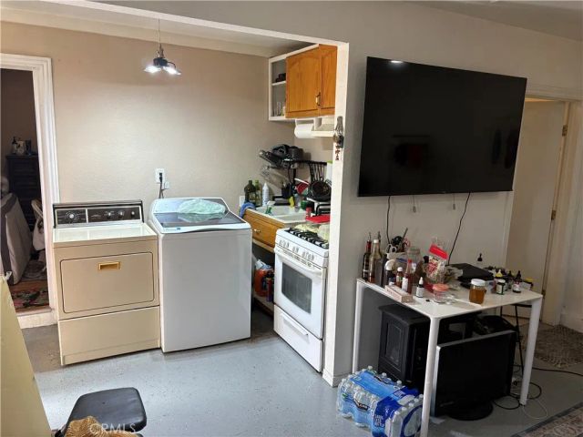 5580 Noble Street, Riverside, CA 92503