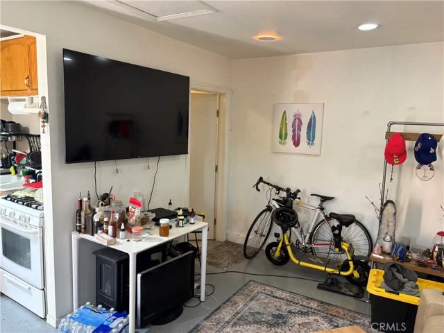 5580 Noble Street, Riverside, CA 92503