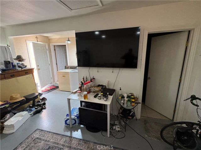 5580 Noble Street, Riverside, CA 92503