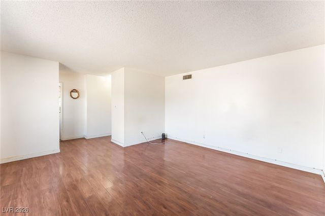 3091 Oxford Lane, Las Vegas, NV 89121