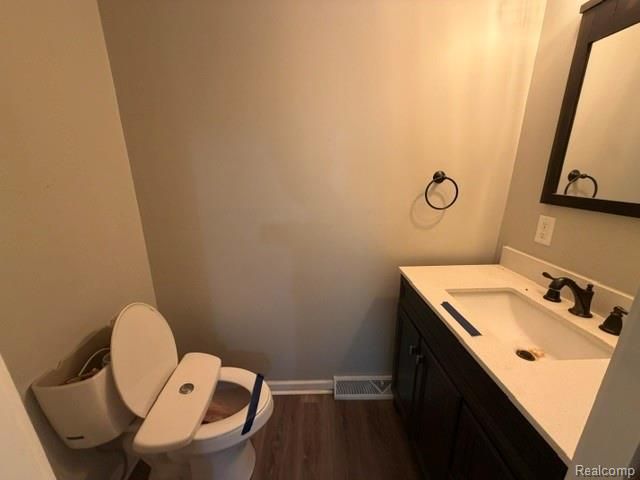 9900 Dartmouth Road, Clarkston, MI 48348