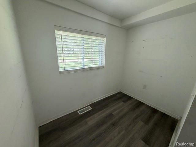9900 Dartmouth Road, Clarkston, MI 48348