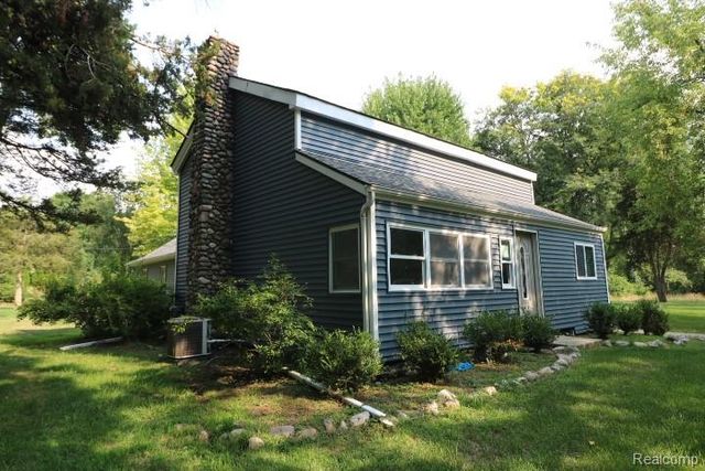 9900 Dartmouth Road, Clarkston, MI 48348