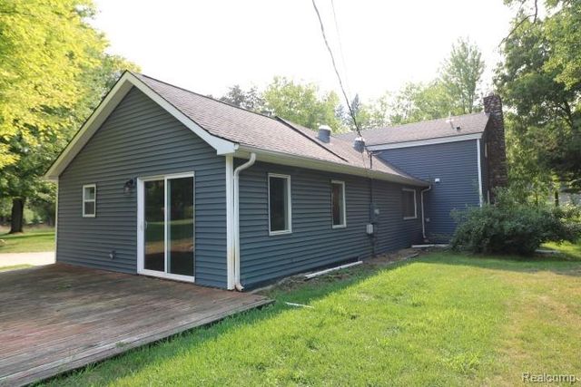 9900 Dartmouth Road, Clarkston, MI 48348