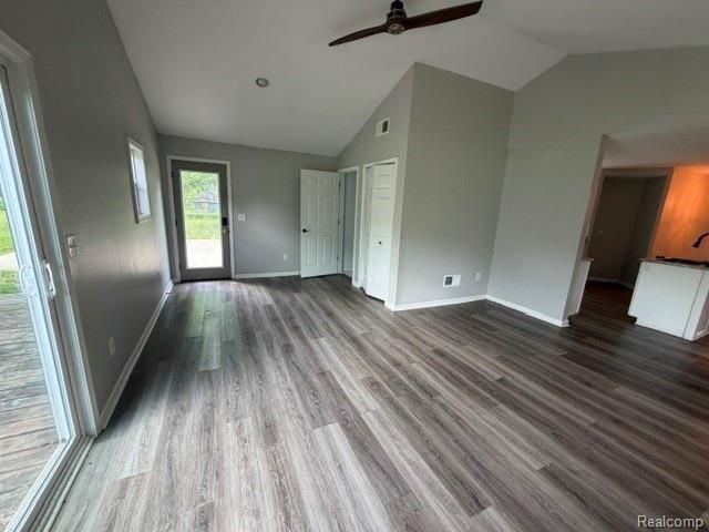 9900 Dartmouth Road, Clarkston, MI 48348