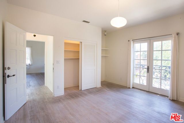 260 EL CAMINO Drive, Beverly Hills, CA 90212