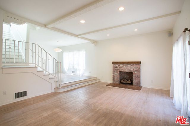 260 EL CAMINO Drive, Beverly Hills, CA 90212