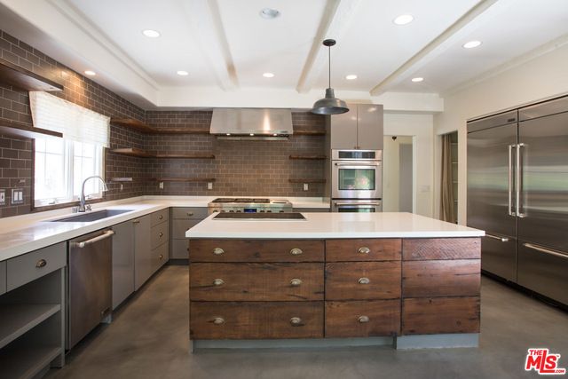 260 EL CAMINO Drive, Beverly Hills, CA 90212