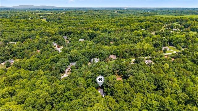 2725 Stable Hill Trail, Kernersville, NC 27284