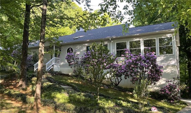 2725 Stable Hill Trail, Kernersville, NC 27284