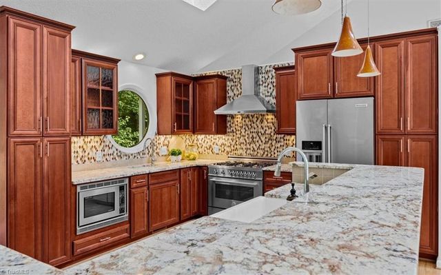 2725 Stable Hill Trail, Kernersville, NC 27284