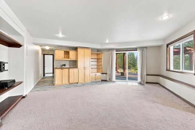 6210 E Lincoln Ln, Spokane, WA 99217
